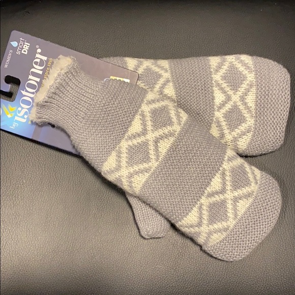 New isotoner fleece lined gray mittens - Picture 1 of 5